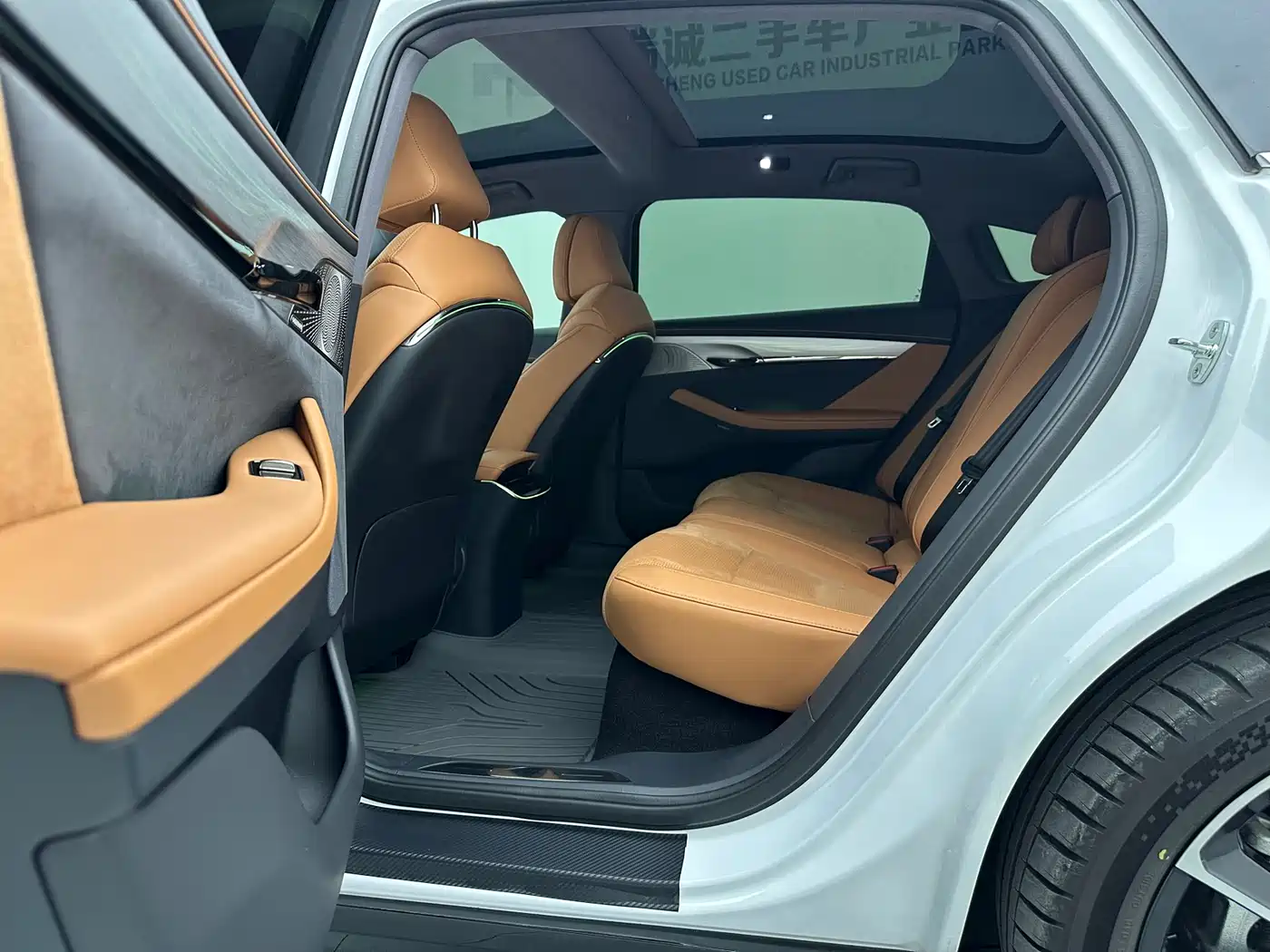 Voyah Auto VOYAH Zhuiguang 2024 PHEV AWD Ultra Long Range Flagship фото 11