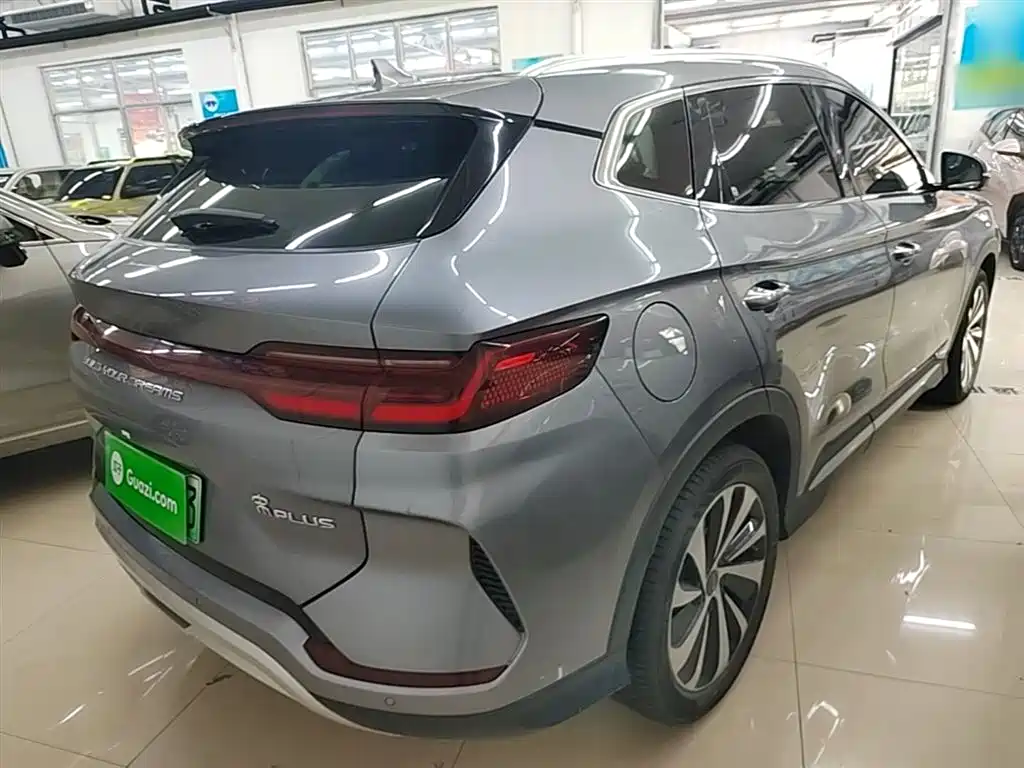 BYD Song PLUS PHEV 2024 Glory Edition DM-i 110km Flagship PLUS фото 7