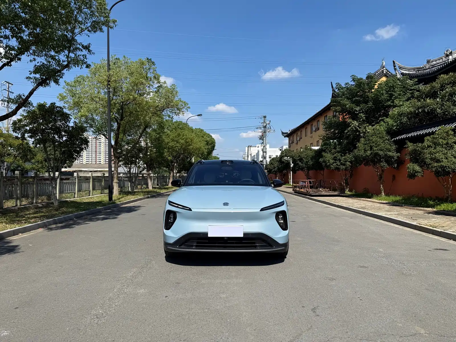 Фото 2 - NIO ES6