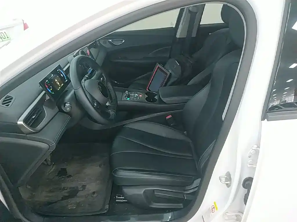 BYD Hai Bao 05 DM-i 2025 DM-i Smart Drive Edition 55KM Luxury фото 15
