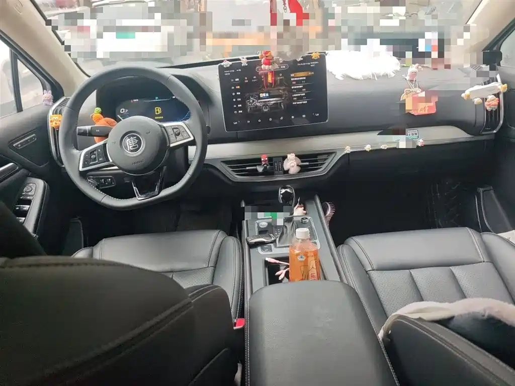 BYD Tang 2018 2.0T Automatic Smart Connection Honor Edition 7-Seater China V фото 13