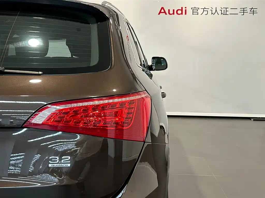 Audi Q5 (Import) 2012 2010 3.2FSI Off-road Edition