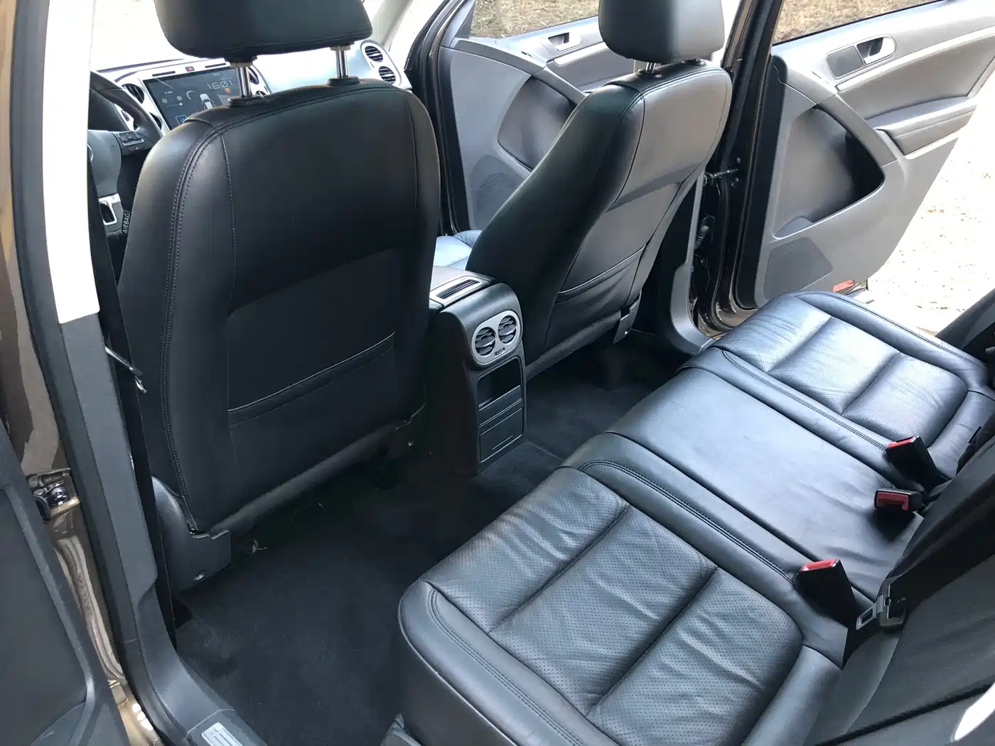 Volkswagen Tiguan 2015 1.8TSI Automatic 2WD Highline фото 7