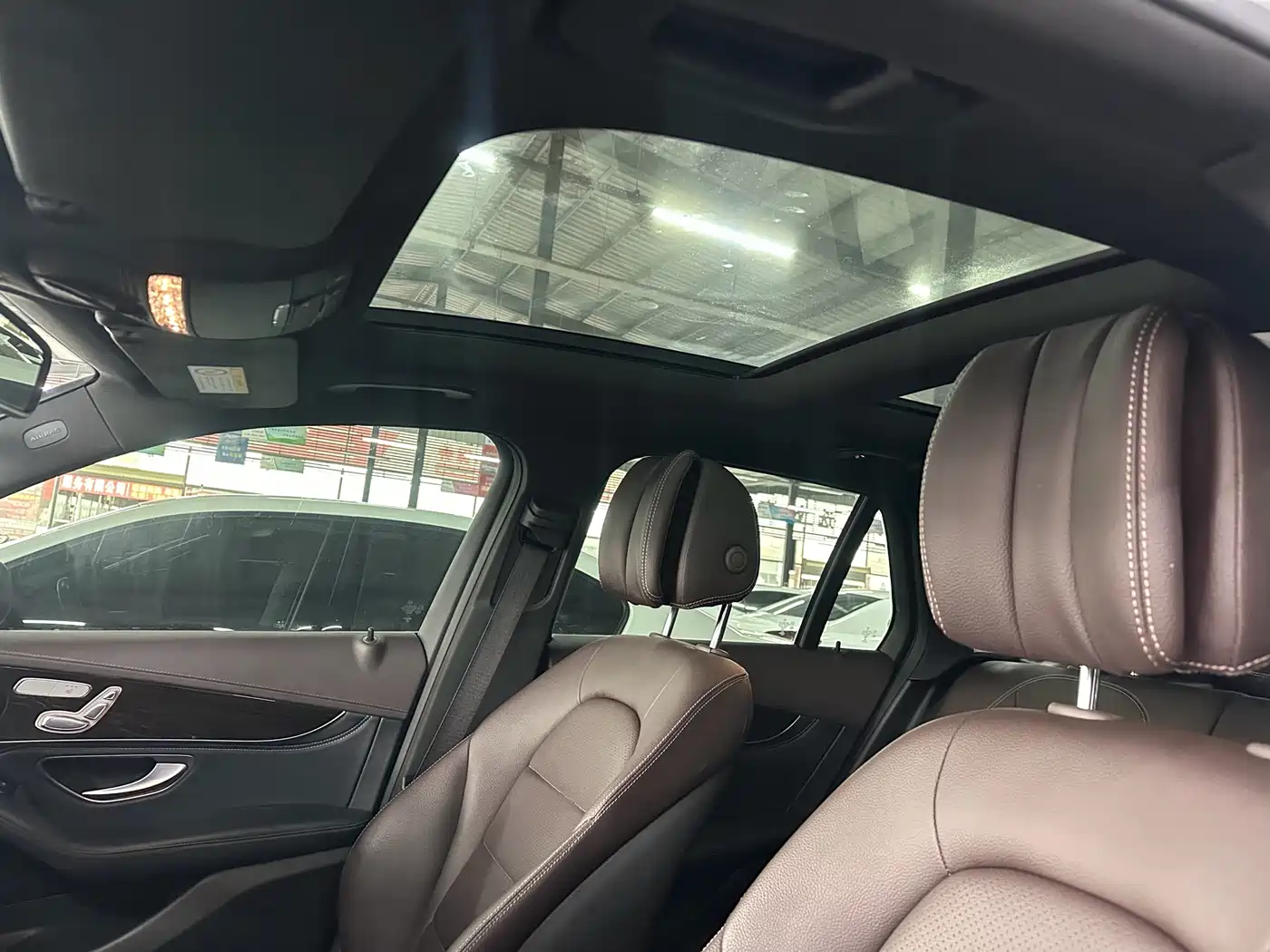 Mercedes-Benz GLC 2017 GLC 260 4MATIC Luxury фото 6
