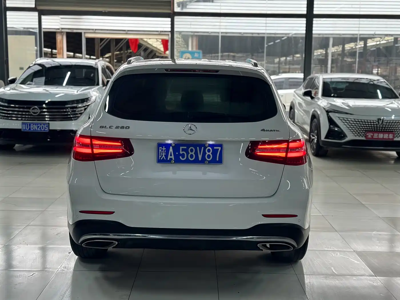 Mercedes-Benz GLC 2017 GLC 260 4MATIC Luxury фото 13