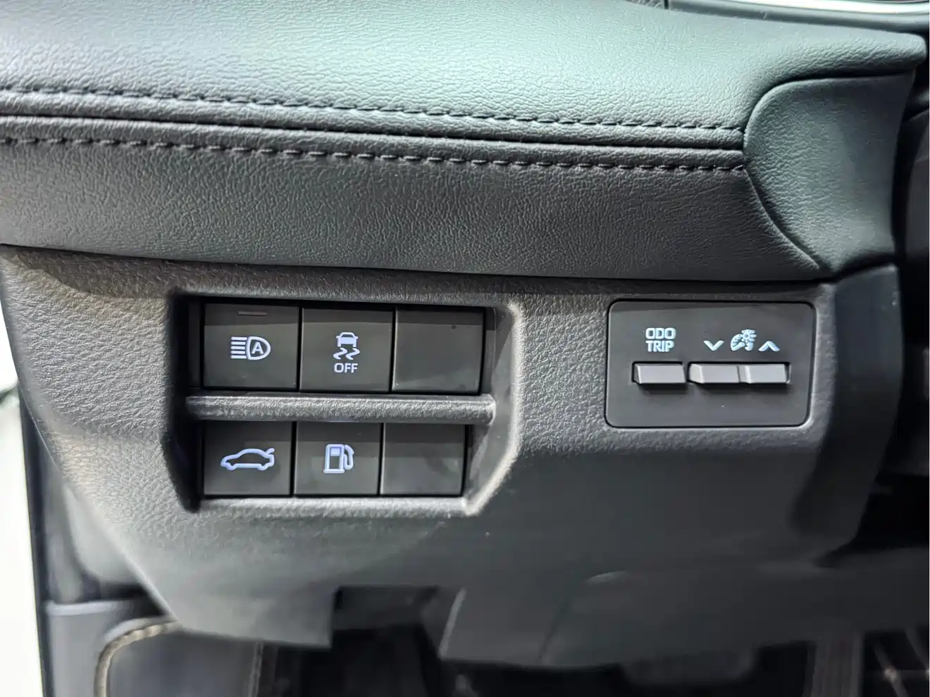 Toyota Avalon 2021 2.5L Luxury Edition фото 18