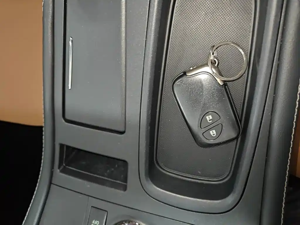 Фото 9 - Lexus CT