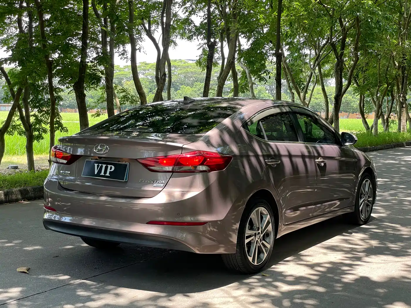 Hyundai Elantra 2016 Model 1.6L Automatic Smart Elite фото 19