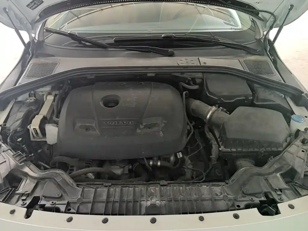 Фото 20 - Volvo S60