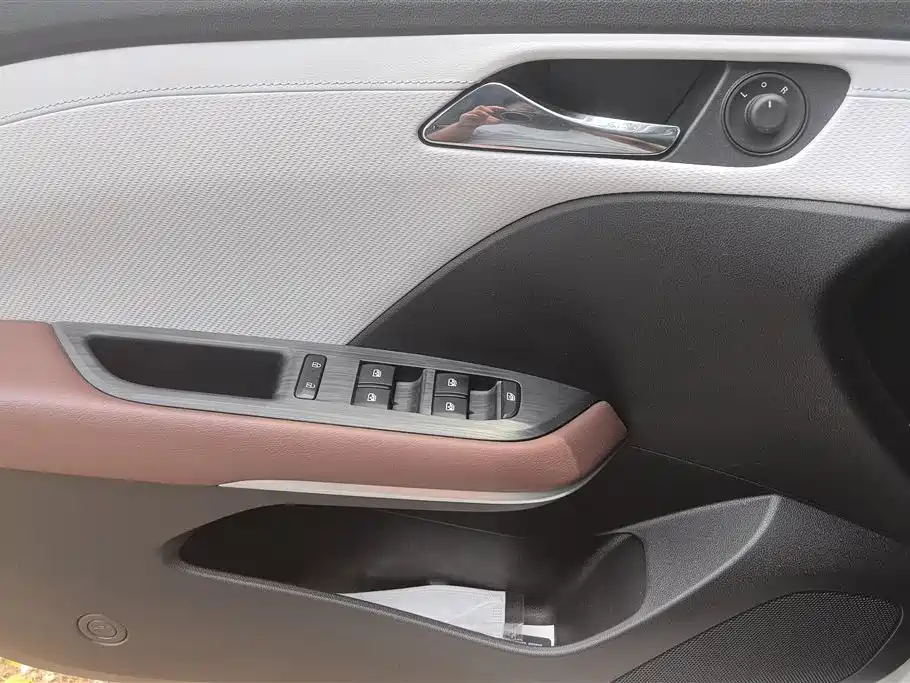 Chevrolet Monza 2023 1.5L Dual-Clutch Enjoyment Edition фото 7