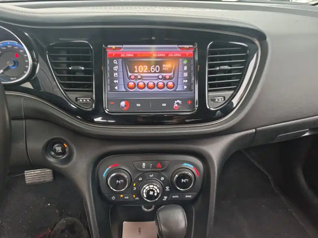 Fiat Viaggio 2015 2015 1.4T Auto Sport Edition