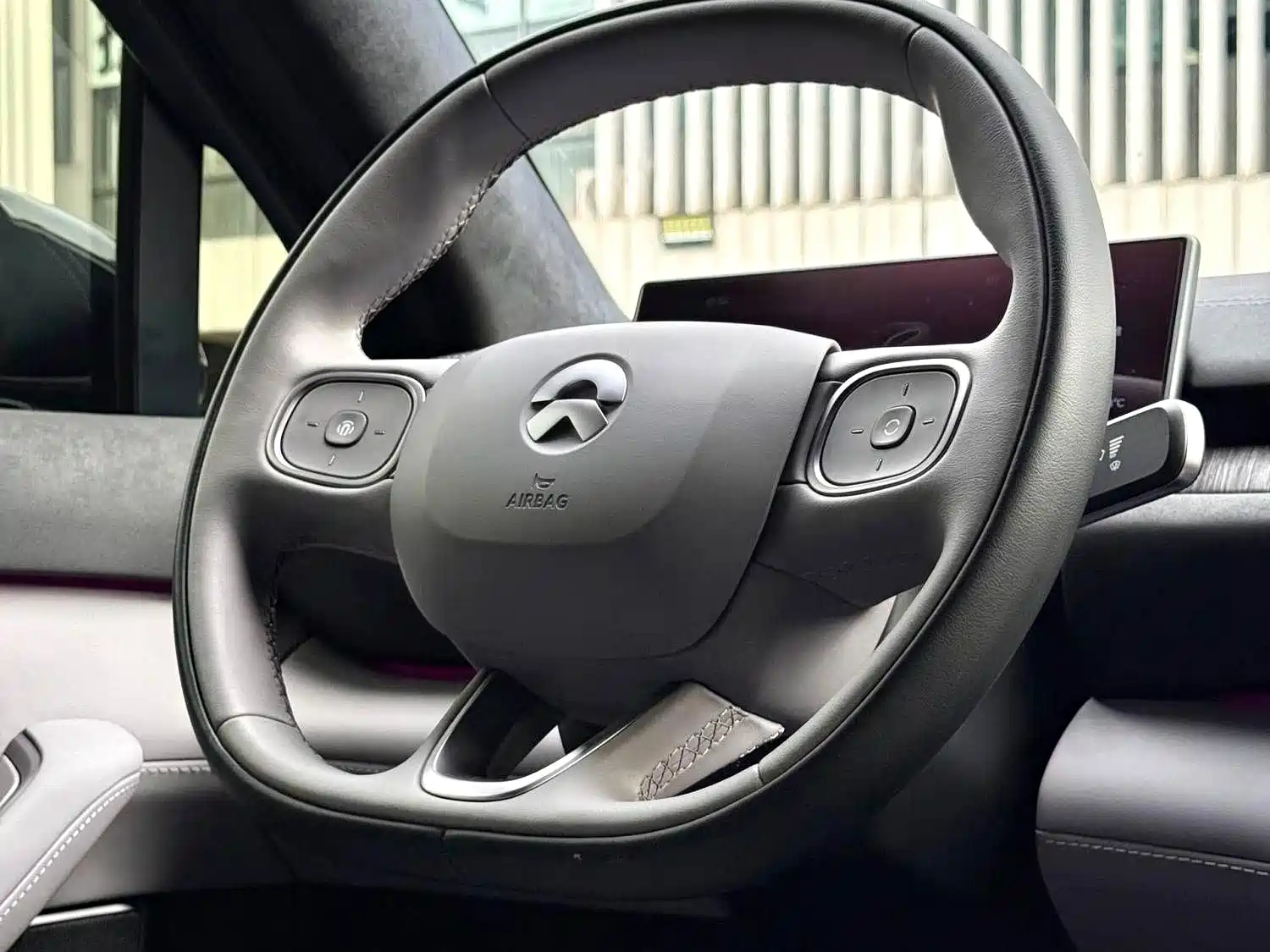 Фото 7 - NIO EC6