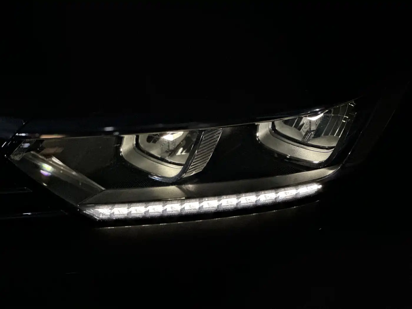 Volkswagen Weilan 2016 380TSI 4WD Explorer Edition фото 28