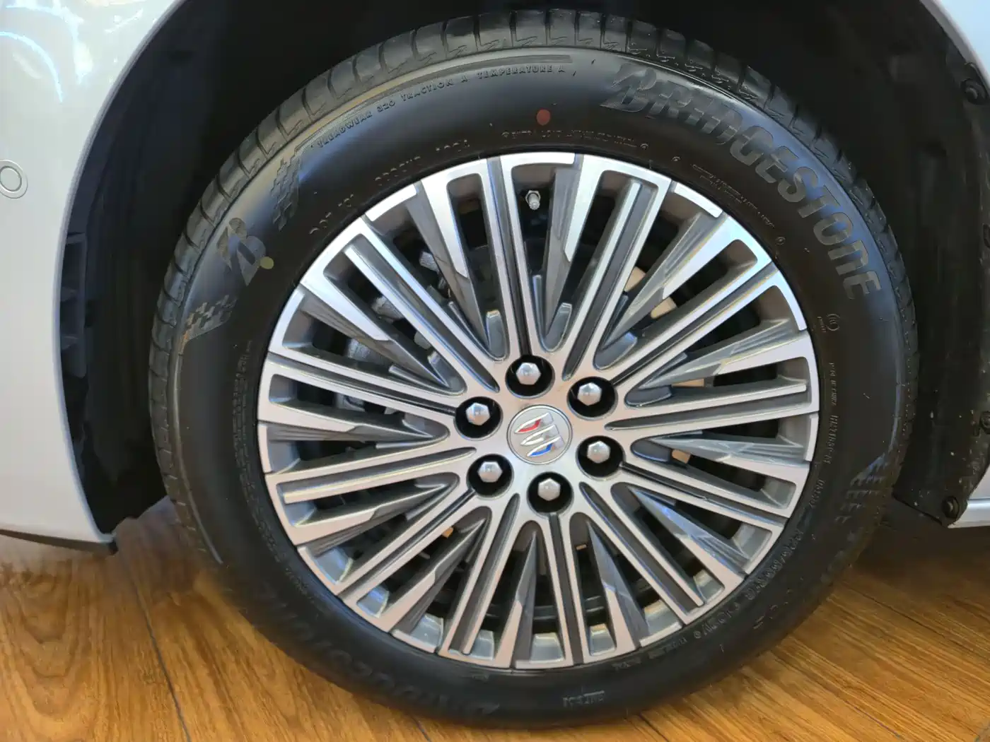 BUICK GL8 NEW ENERGY