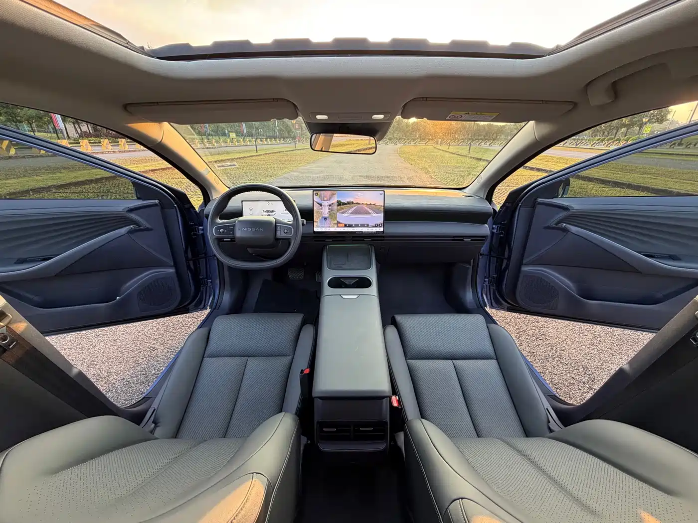 Nissan N6 2025 2025 Mid Configuration