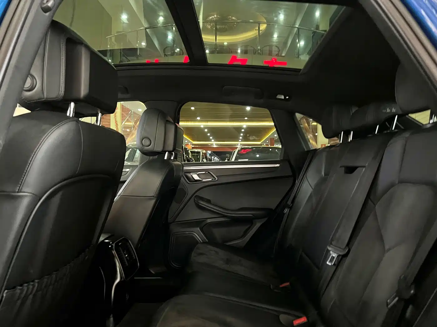 Porsche Macan 2018 Macan 2.0T фото 14