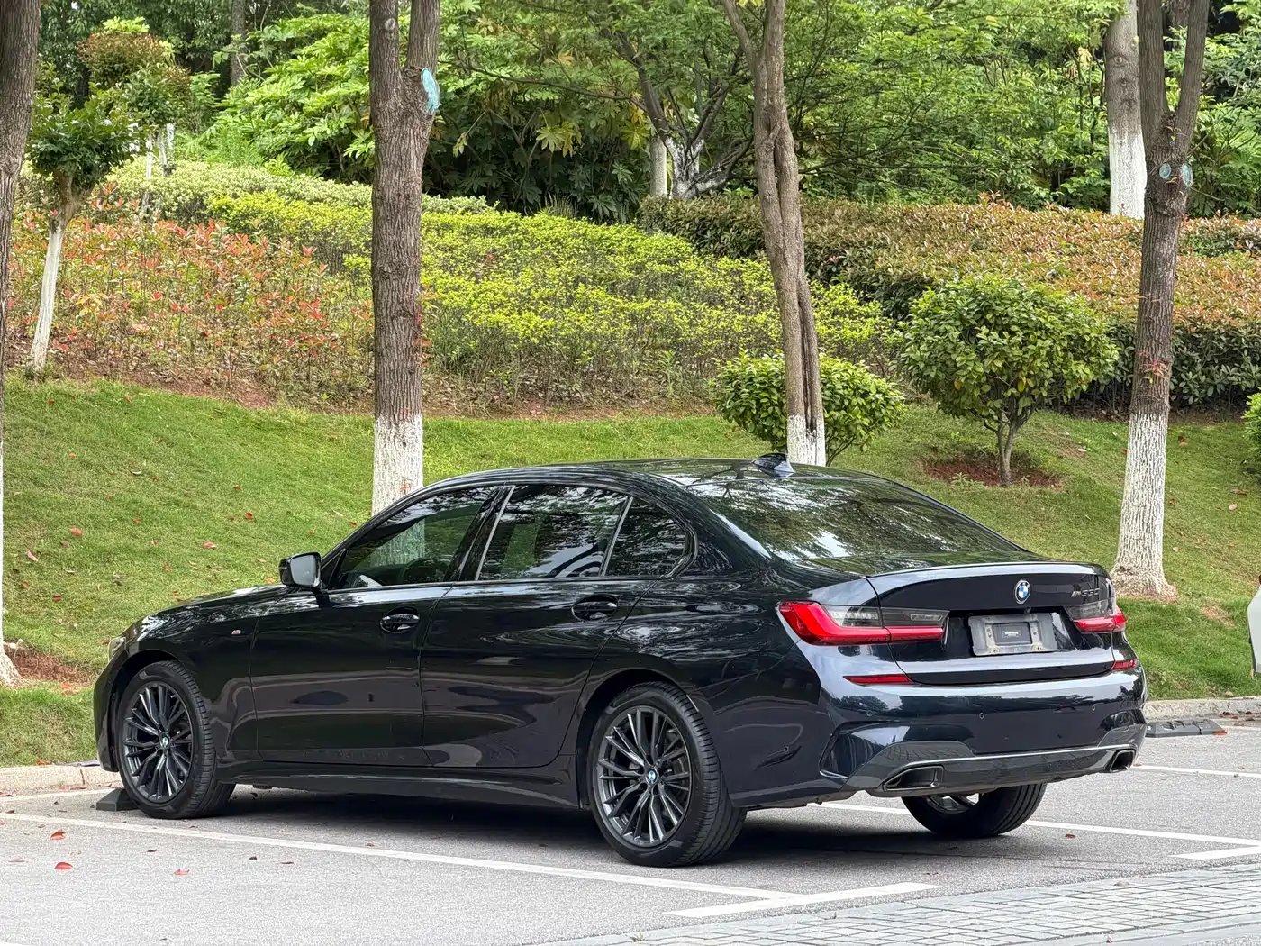 BMW 3-SERIES