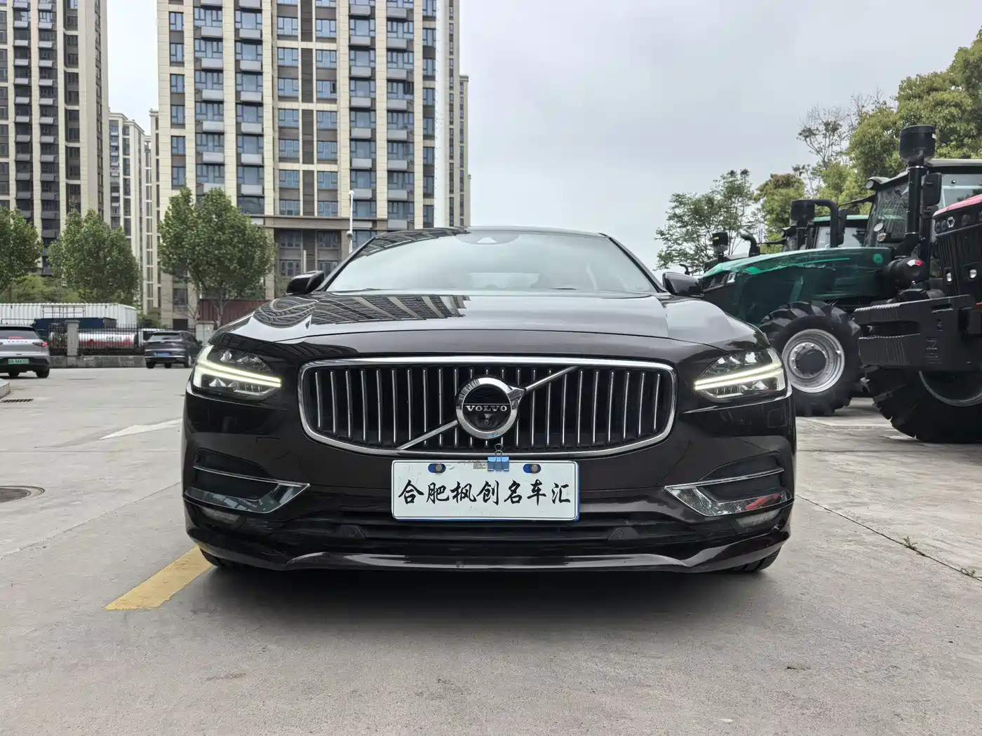 Фото 2 - Volvo S90