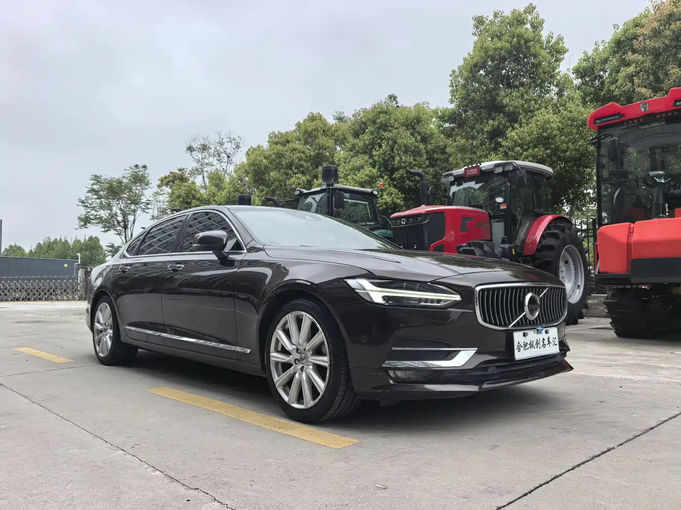 Фото 3 - Volvo S90