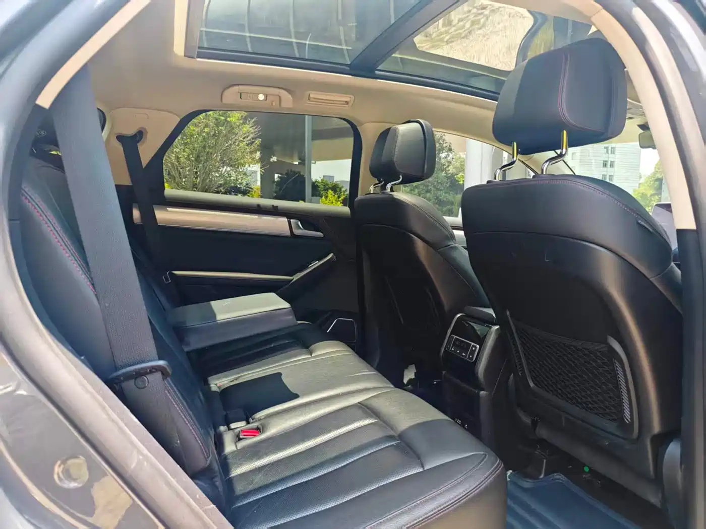 BYD Tang New Energy 2018 DM 2.0T AWD Smart Connection Genesis Edition 7-Seater China V фото 8