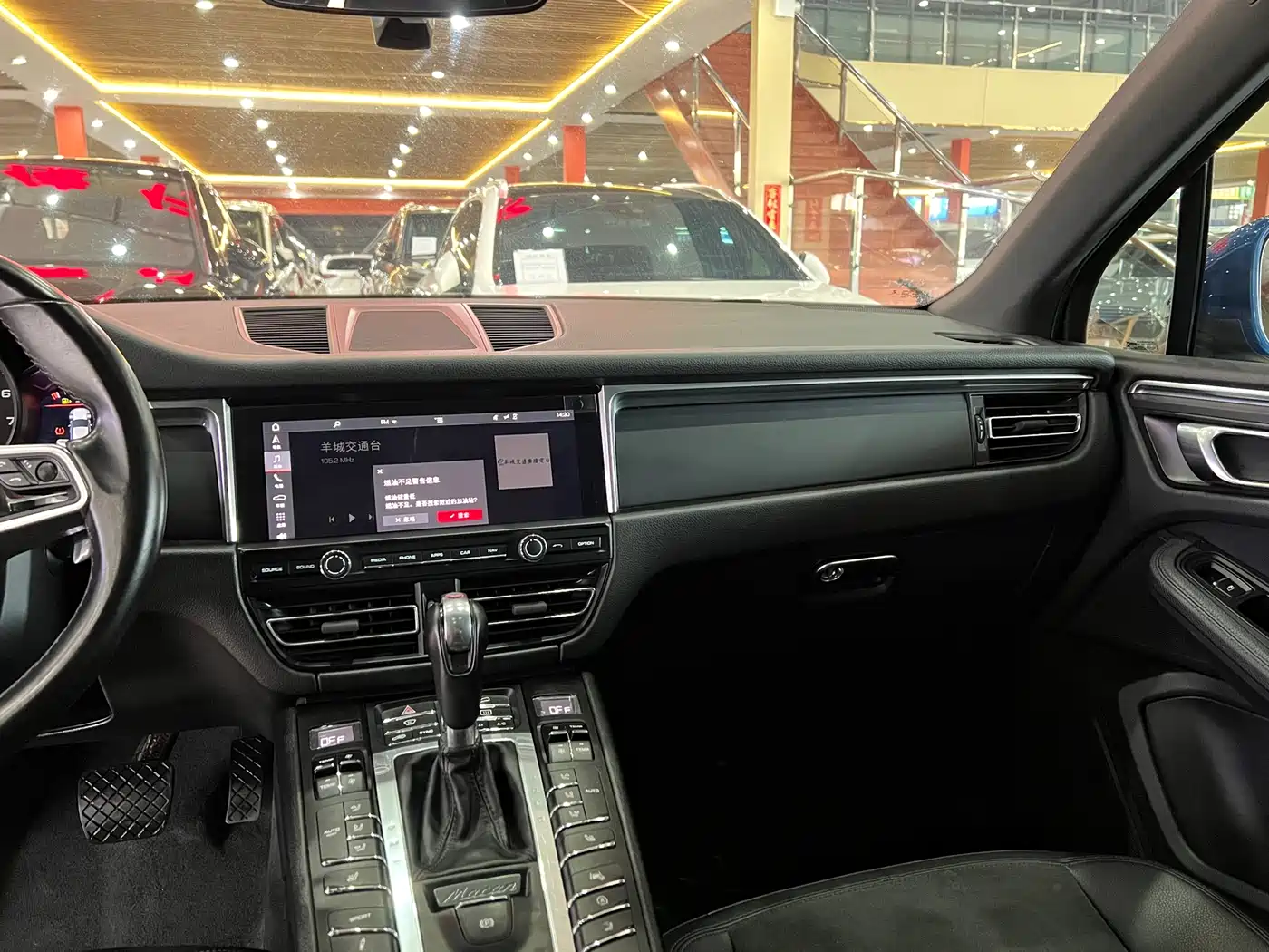 Porsche Macan 2018 Macan 2.0T фото 13