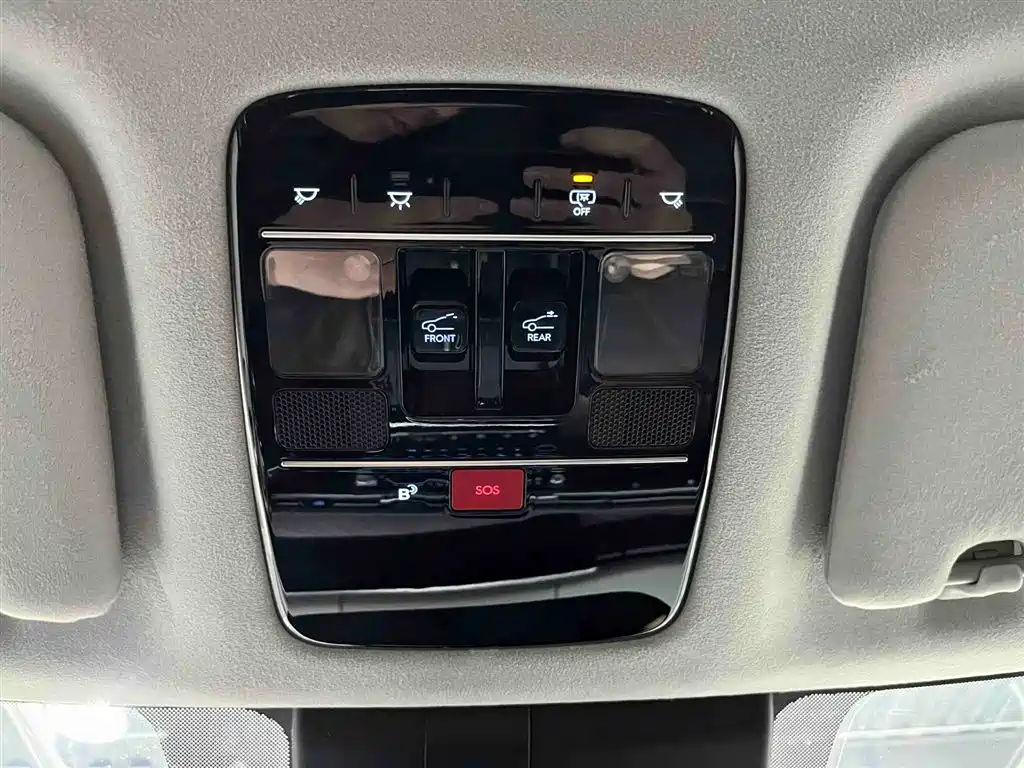 Hyundai Santa Fe 2024 2.0T Connoisseur Ultra фото 9