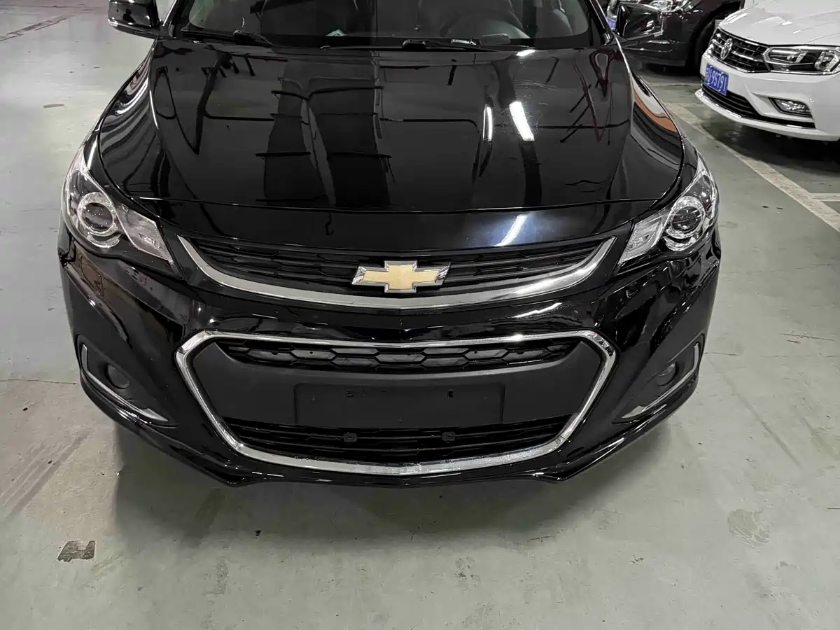 Chevrolet Malibu 2016 2.0L Automatic Luxury фото 2