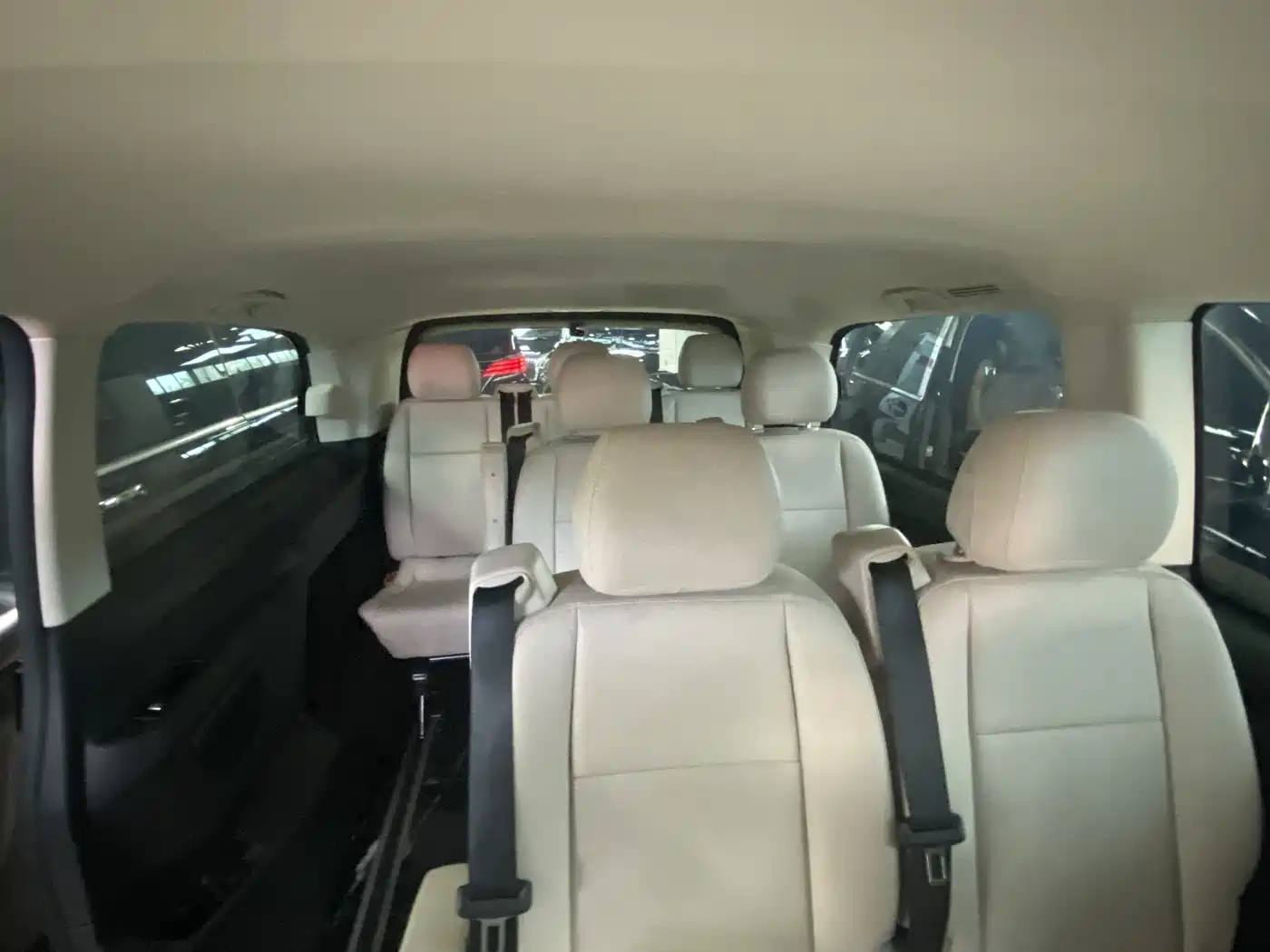 Mercedes-Benz Vito 2023 2.0T Elite 9-Seater фото 10