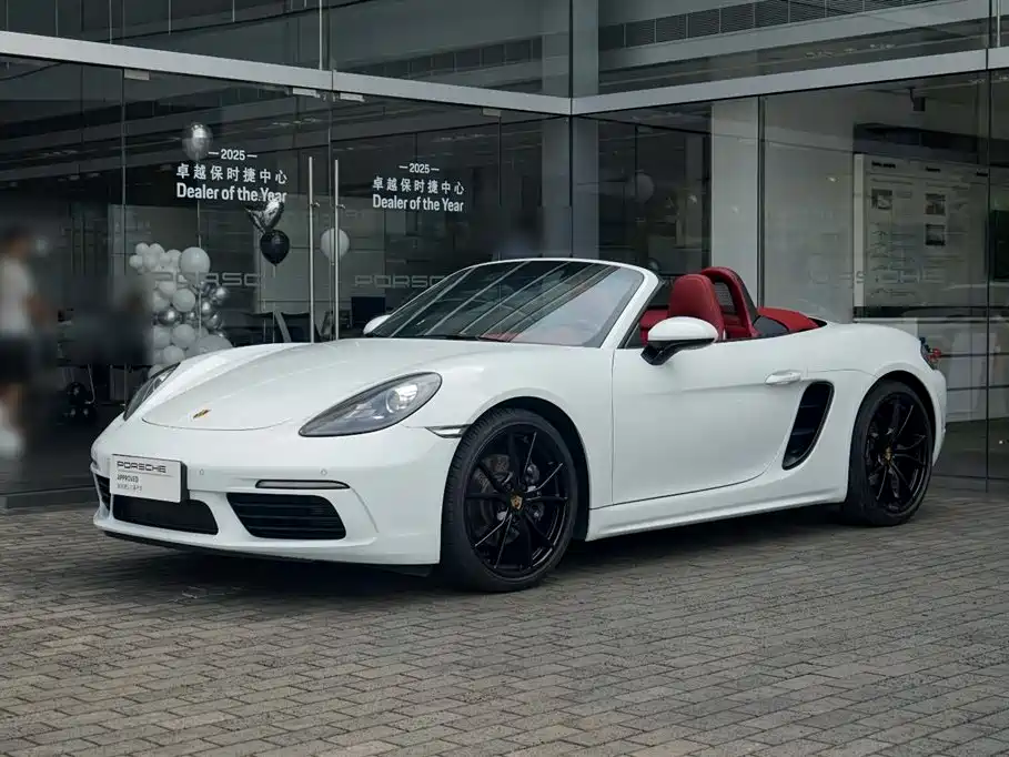 Photo 8 - Porsche 718