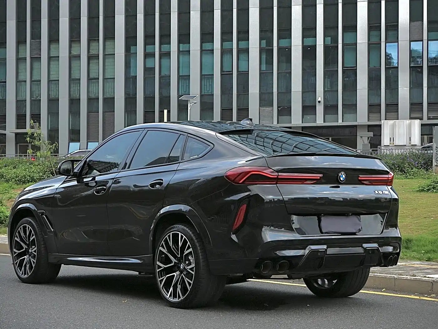 BMW X6 M 2022 X6 M фото 9