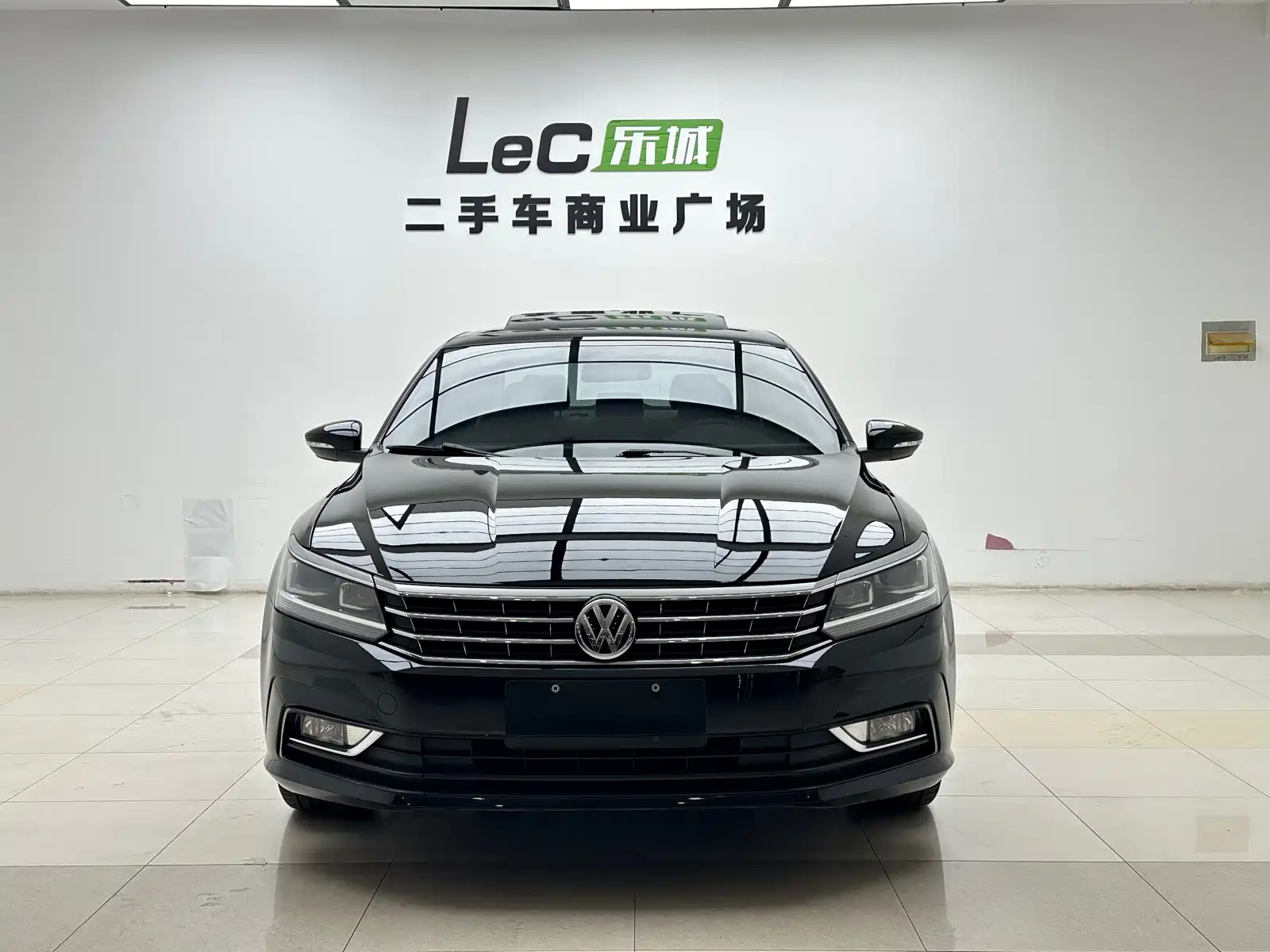 Фото 3 - Volkswagen Passat