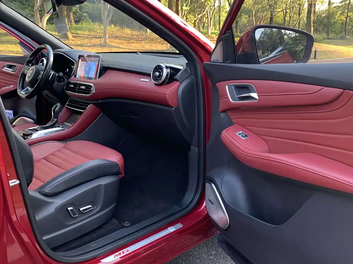 MG HS 2019 2019 30T Automatic 2WD Trophy Super Burn Edition China VI