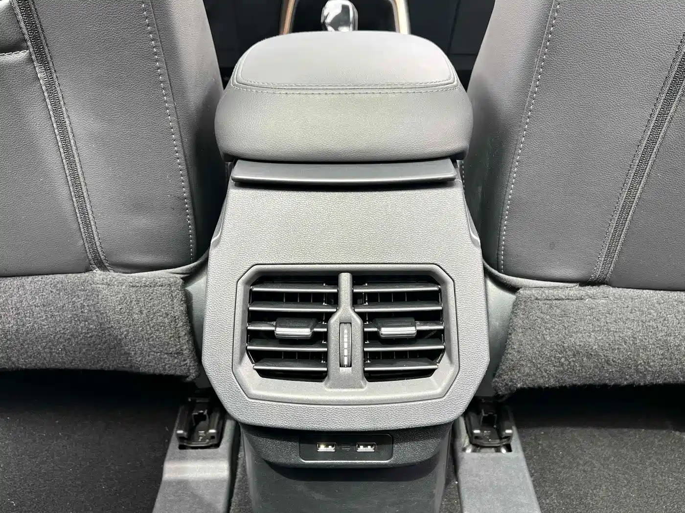 Фото 15 - Haval H6