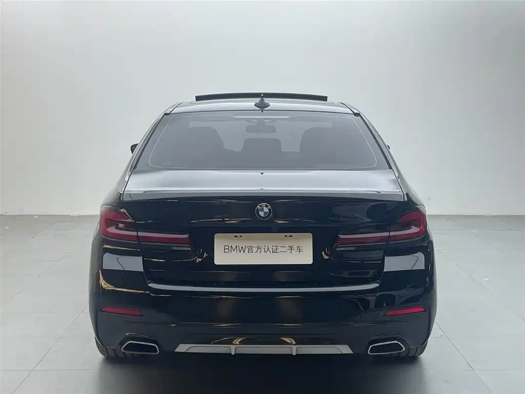 صورة 5 - BMW 5 Series