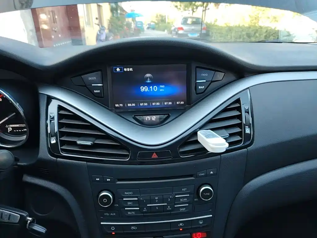 Besturn B70 2014 2014 2.0L Automatic Luxury