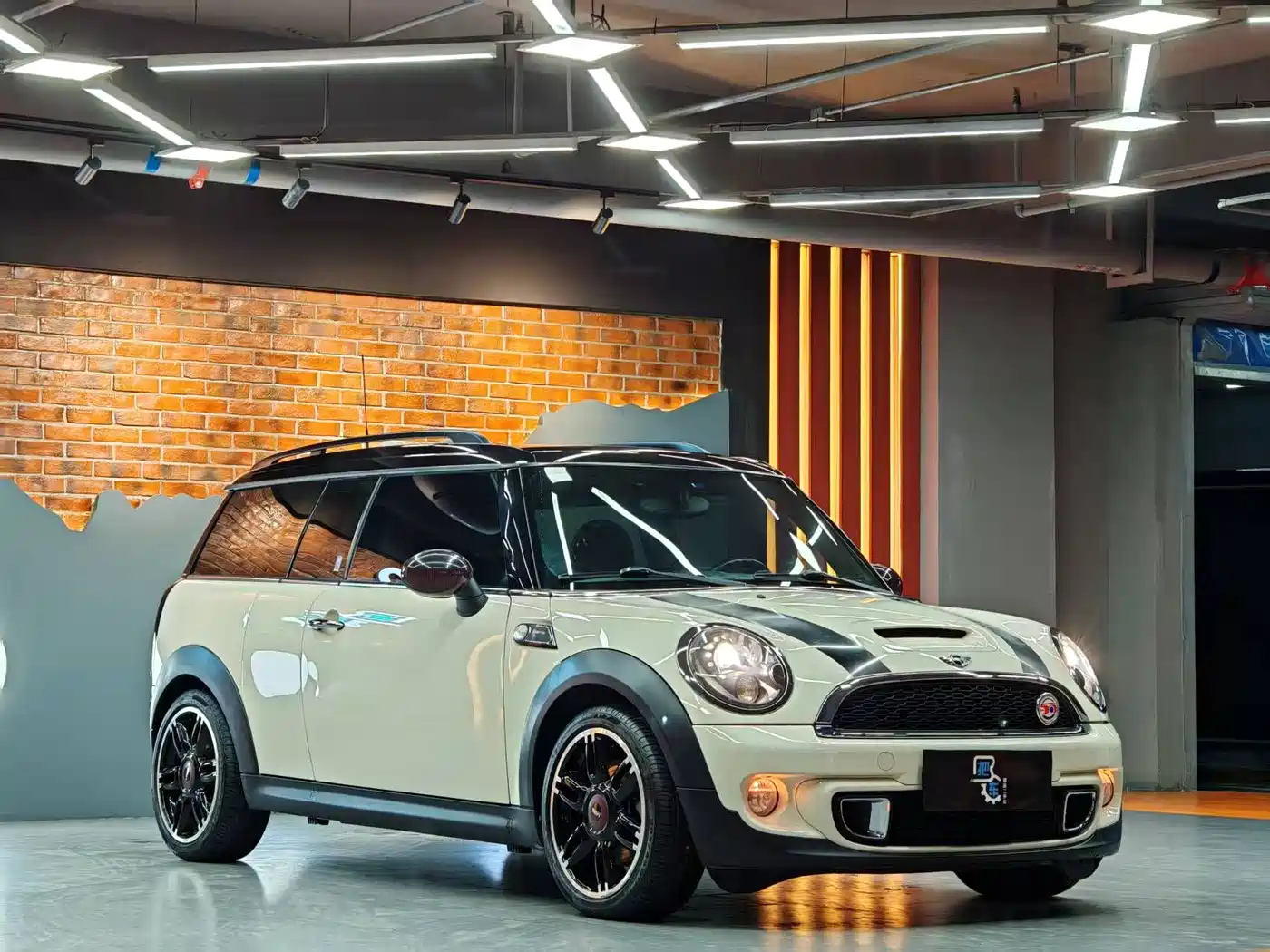 Фото 4 - MINI CLUBMAN