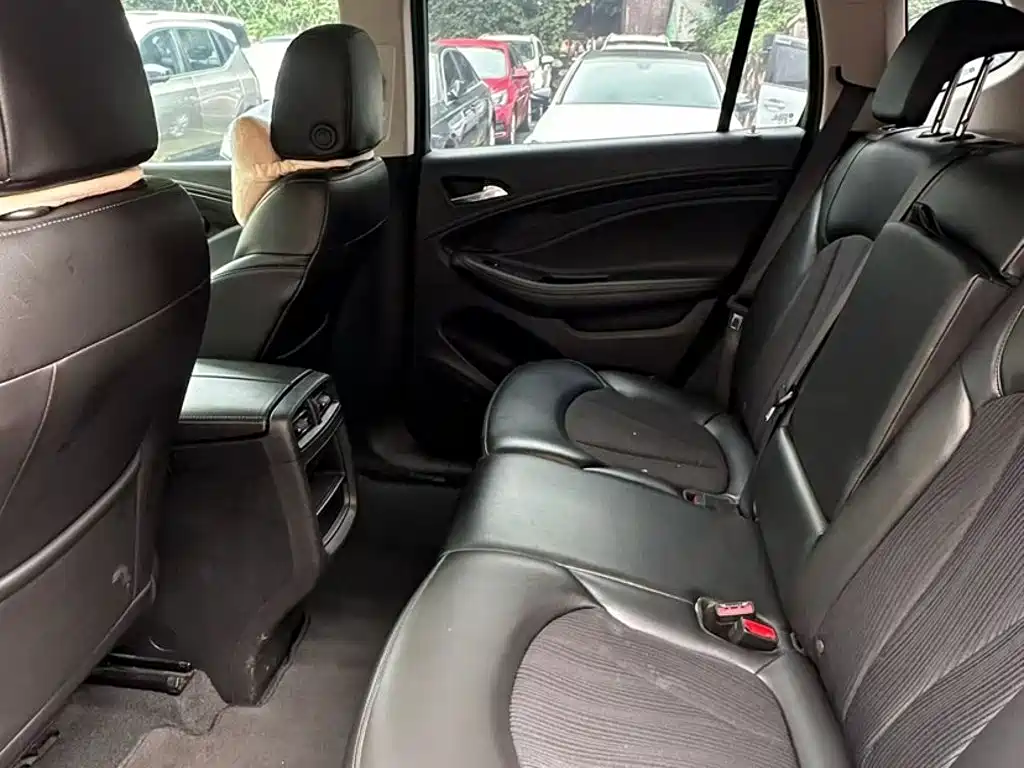 Фото 21 - Buick Envision Plus