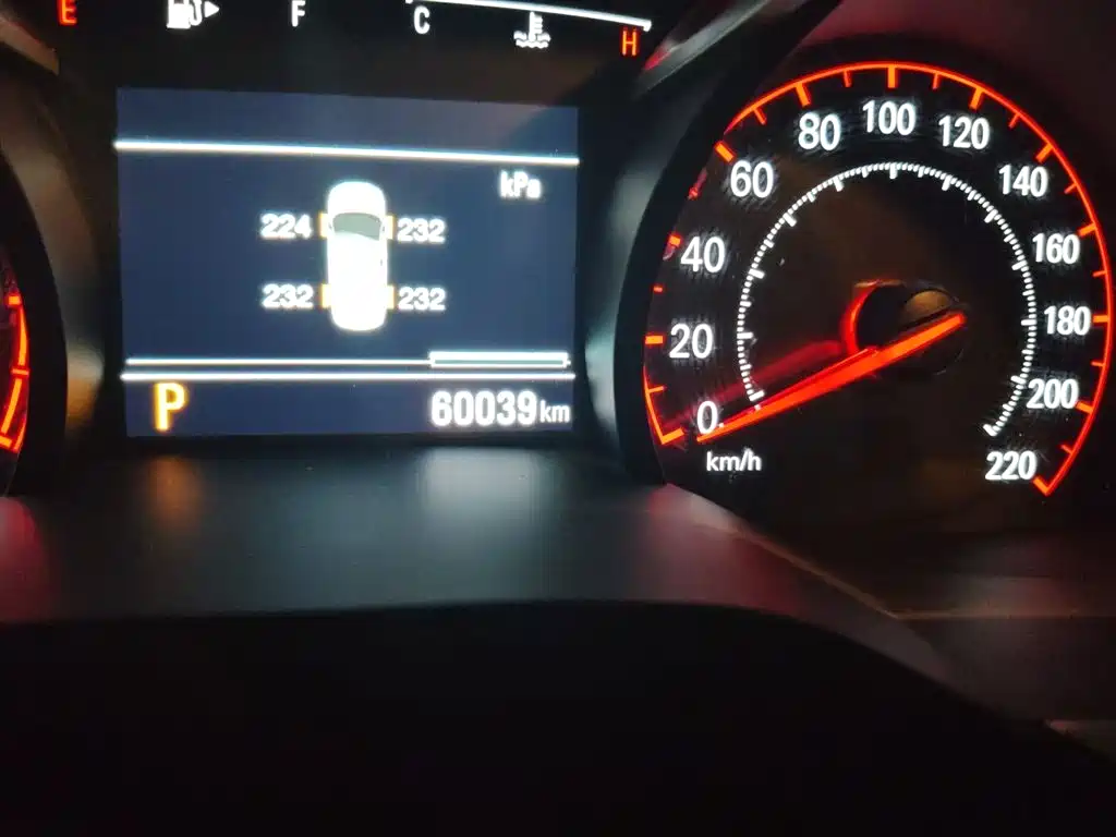 Chevrolet Monza 2019 RS 330T Auto Smooth Edition China VI фото 5