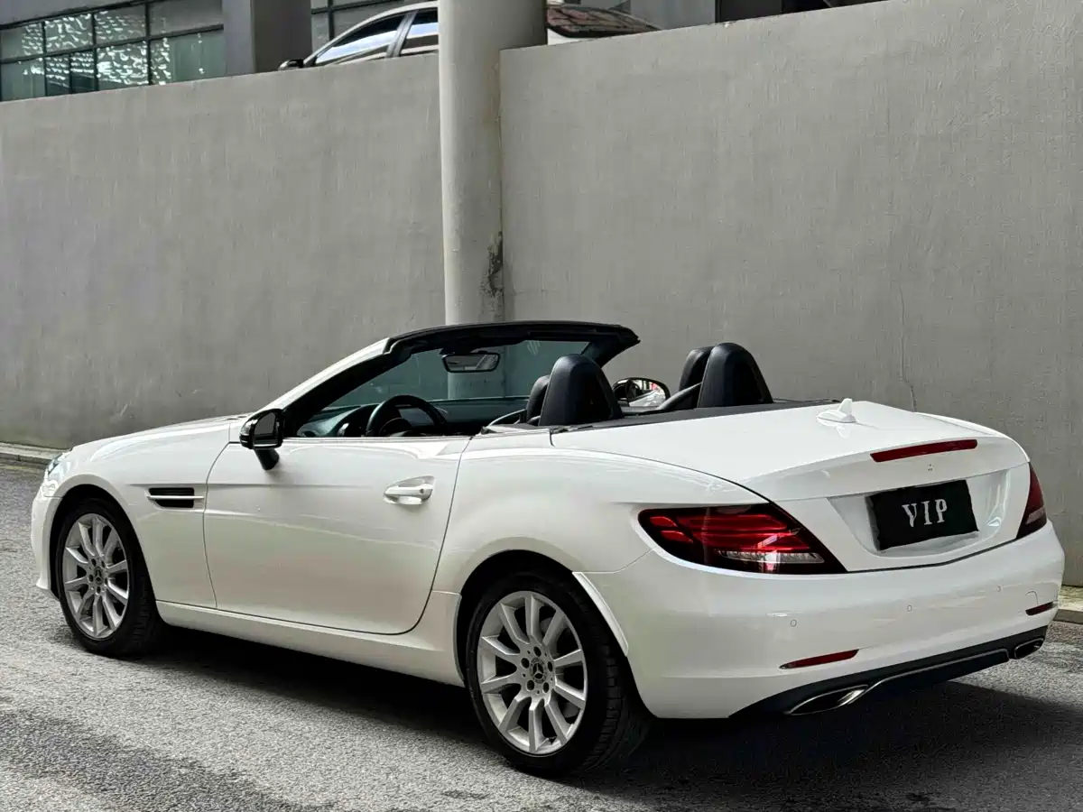 Mercedes-Benz SLC 2018 SLC 260 Dynamic фото 6