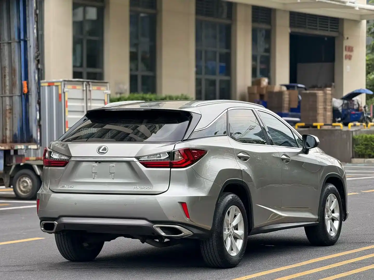 Фото 9 - Lexus RX