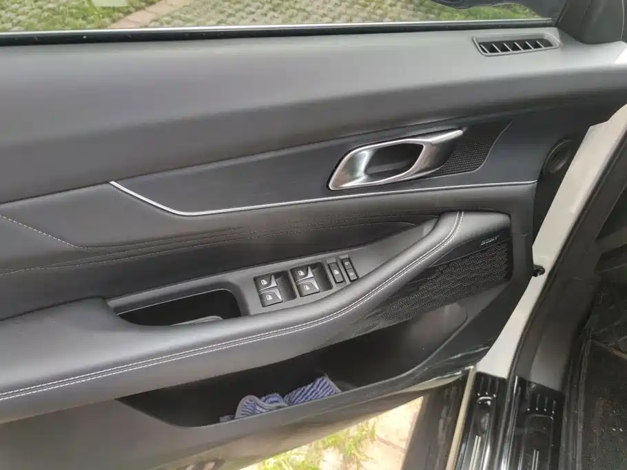 Changan UNI-K 2024 2024 2.0T FWD Premium