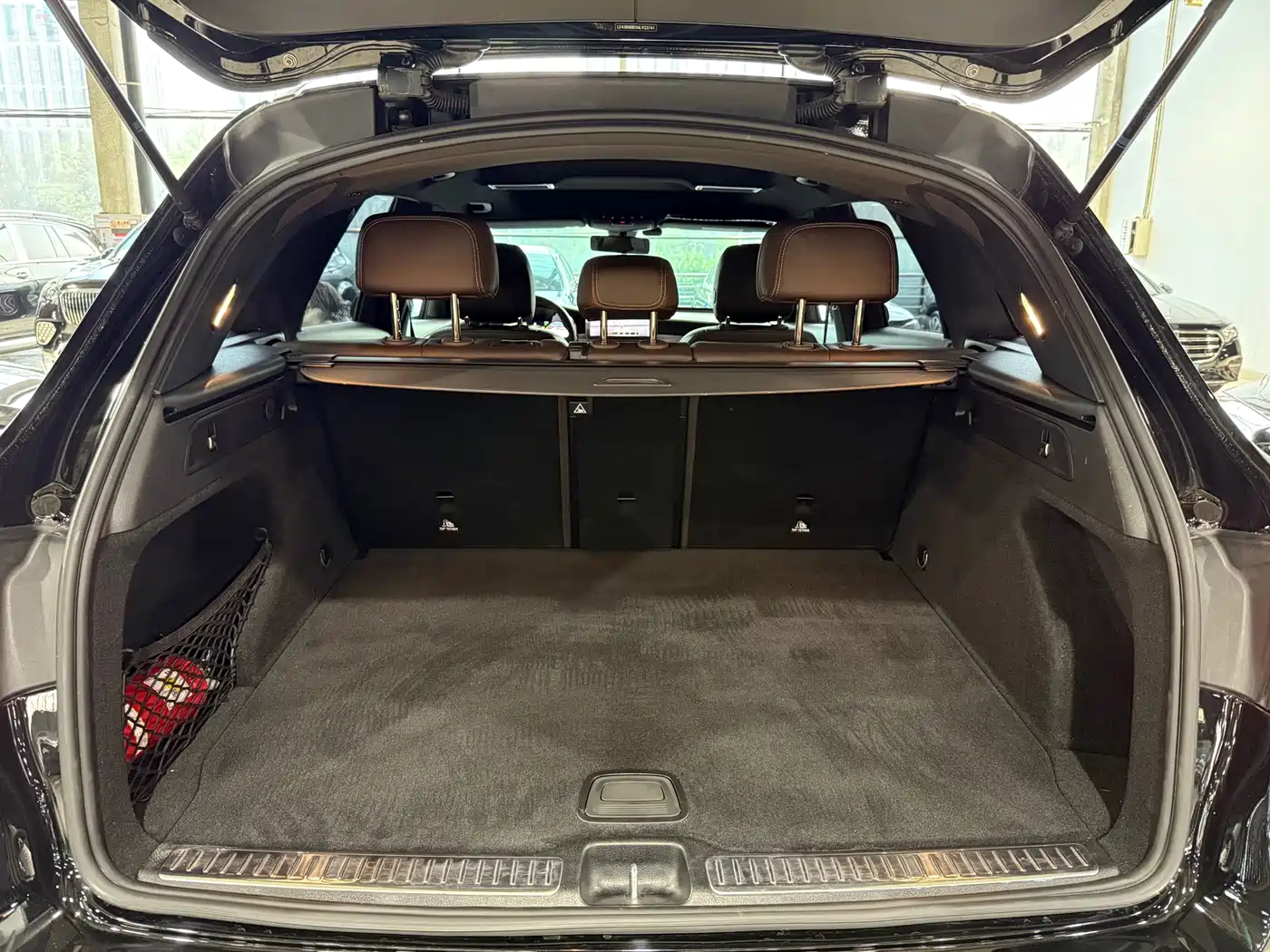 Mercedes-Benz GLC 2022 Model GLC 260 L 4MATIC Dynamic Edition фото 13