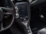 Photo 29 - McLaren 720S
