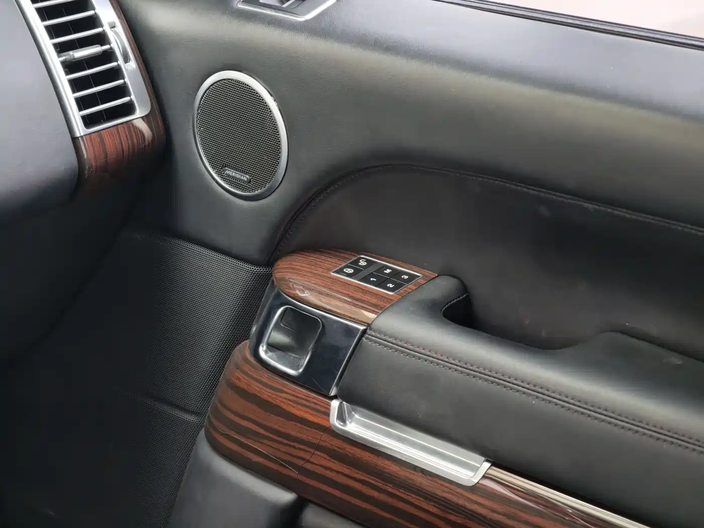 Land Rover Range Rover 2015 3.0 SC V6 Vogue фото 14