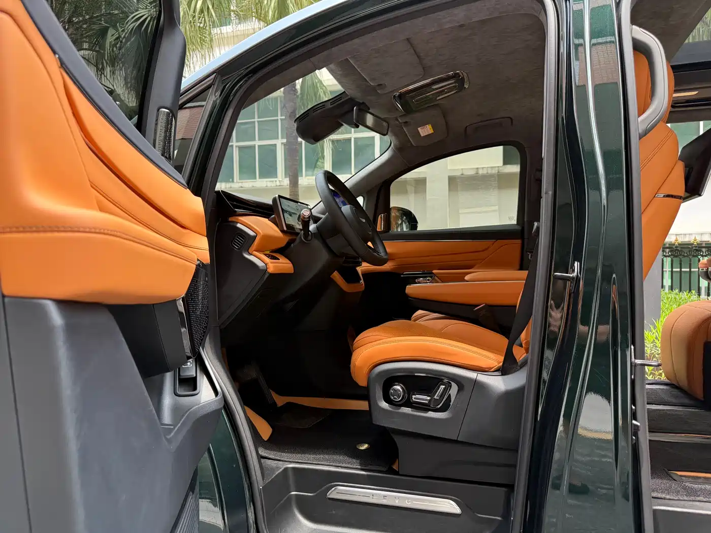 Geely Galaxy Yizhen L380 2025 Model 805km Flagship Edition AWD фото 8