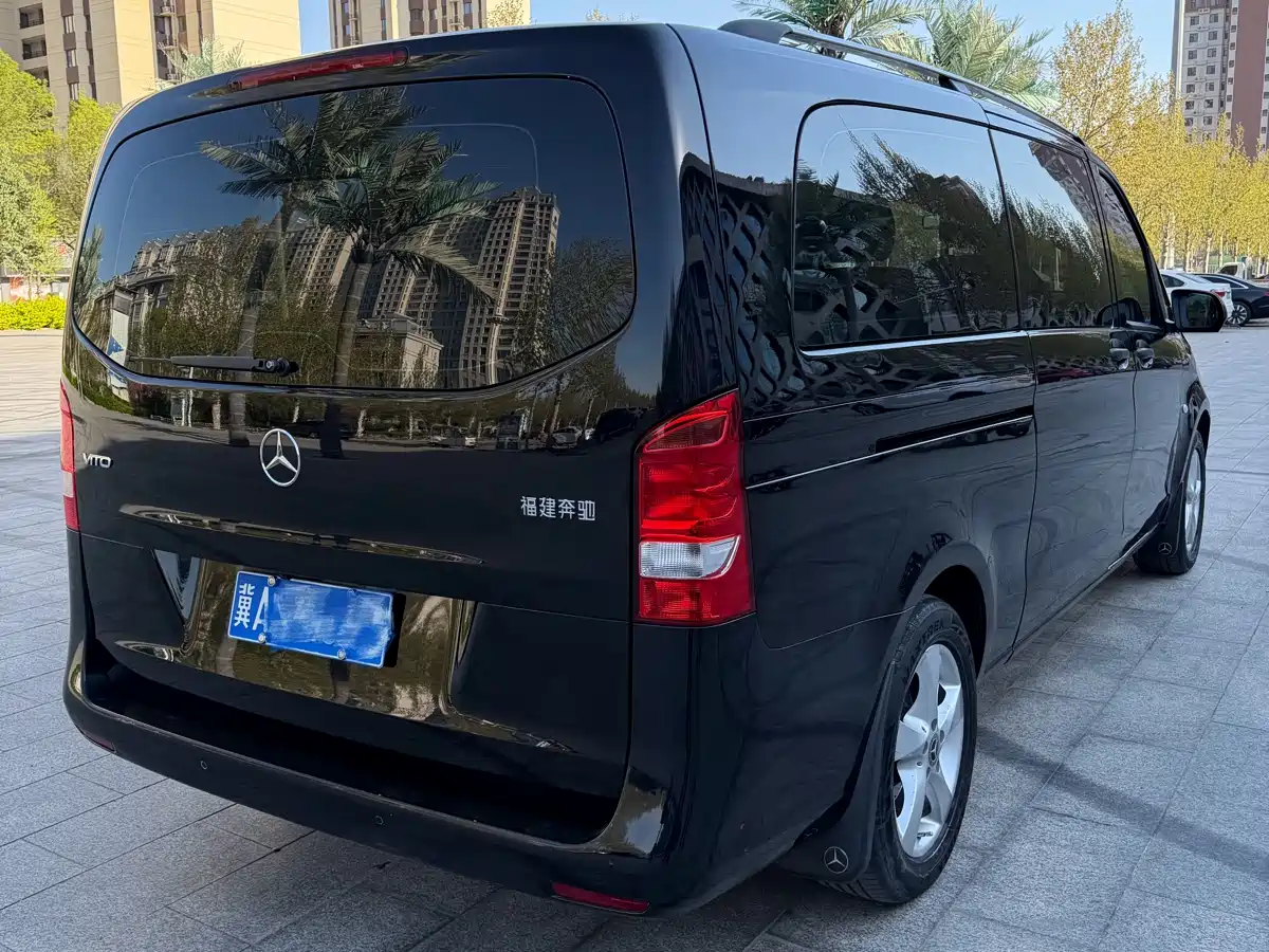 Mercedes-Benz Vito 2020 2.0T Elite Edition (7-seater) фото 5