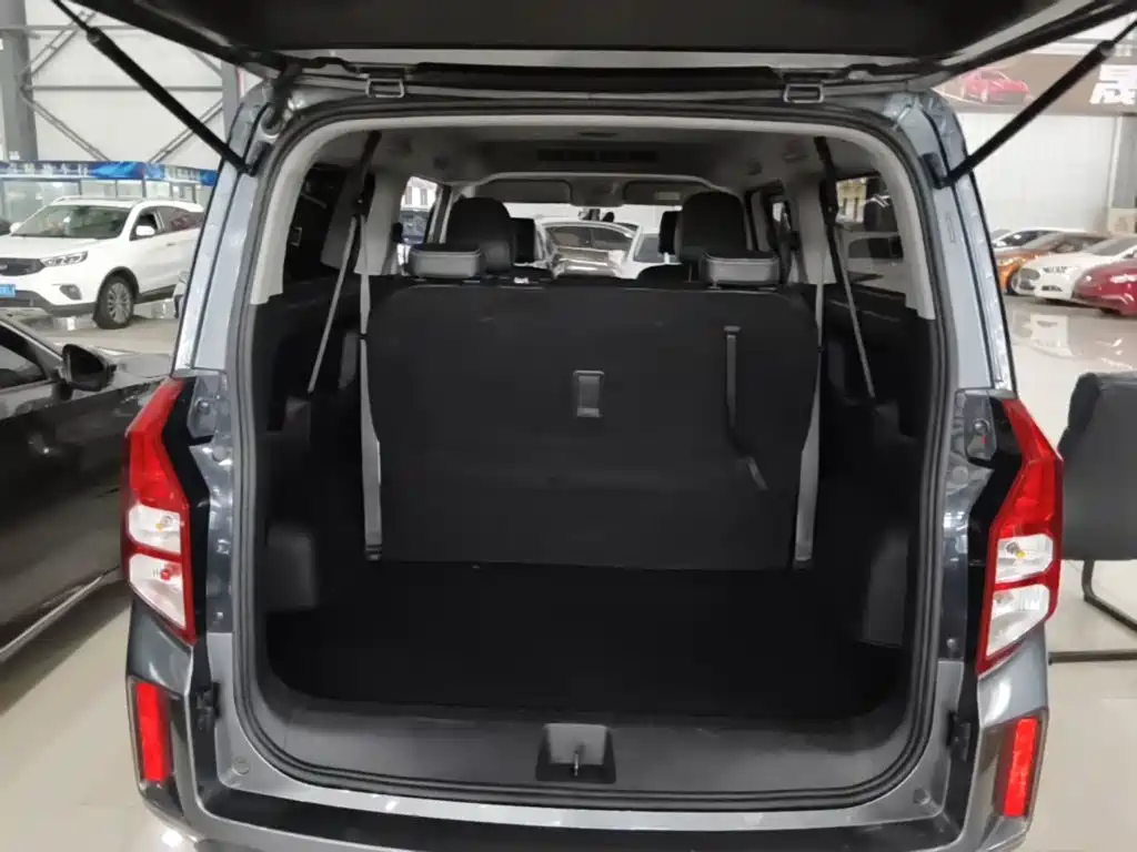 Wuling Motors Wuling Journey 2024 2021 1.5T Manual Luxury Edition