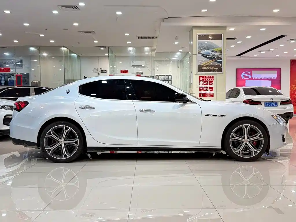 Maserati Ghibli 2014 2014 3.0T Standard