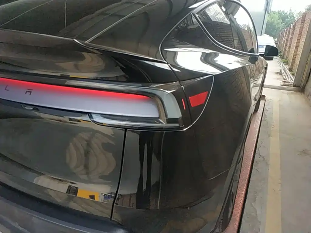Tesla Model Y L 2025 2025 Facelift Long Range AWD