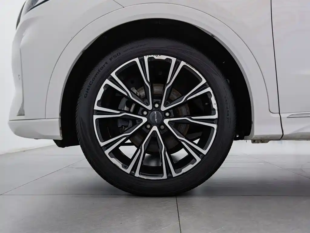 Фото 17 - Jetour X70